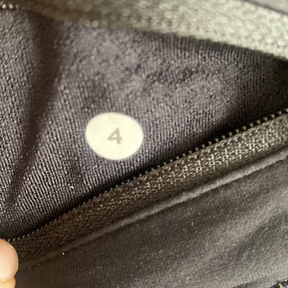 Lululemon Run: Pace Setter Skirt (Regular) size 4
Spring Has Sprung Multi Black - Picture 9 of 13